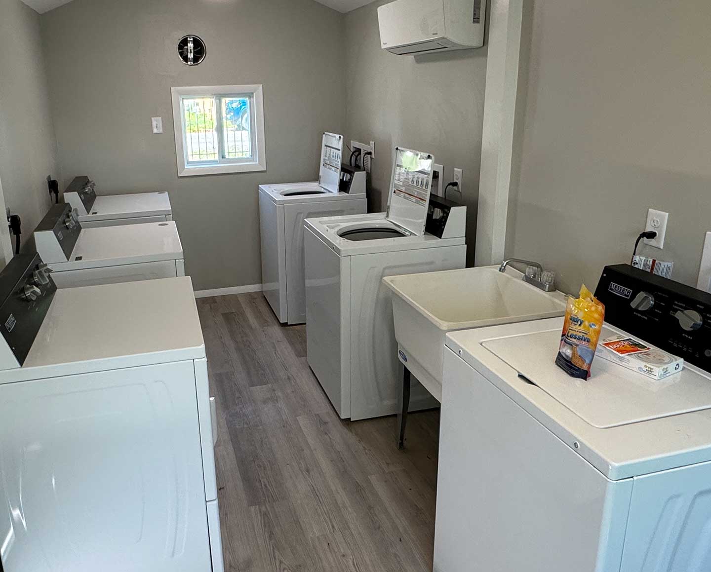 Laundry Center Inside photo